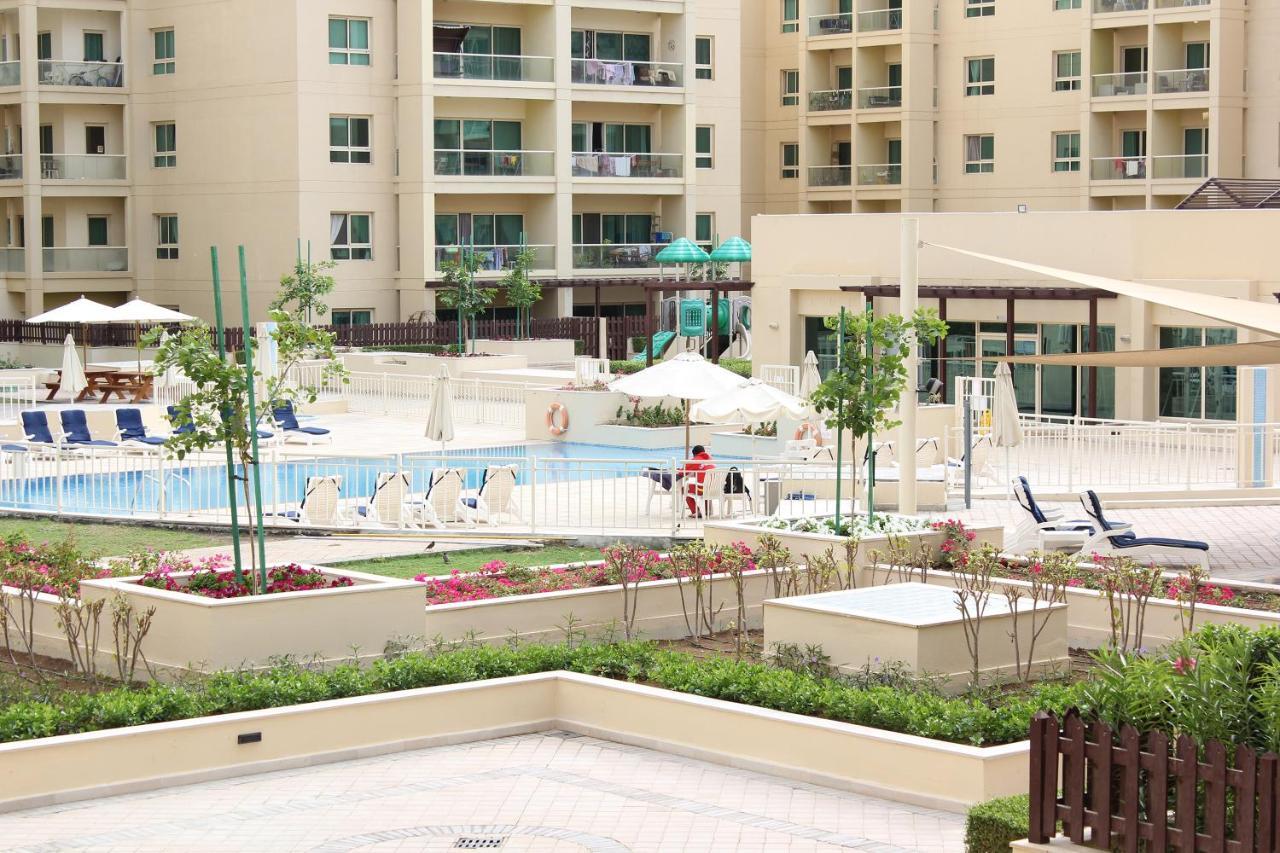 New Arabian Al Dhafra 2 The Greens 1 Br Dubai Esterno foto