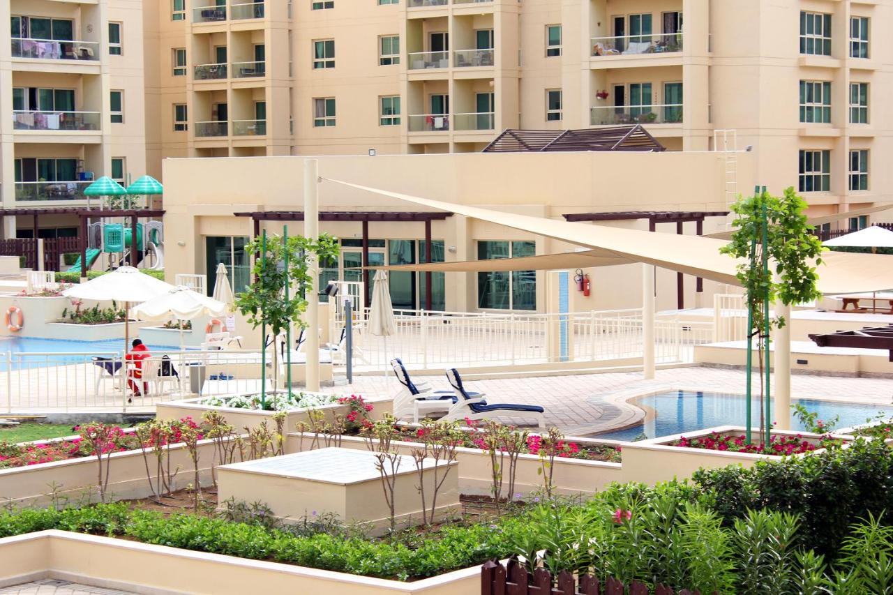 New Arabian Al Dhafra 2 The Greens 1 Br Dubai Esterno foto