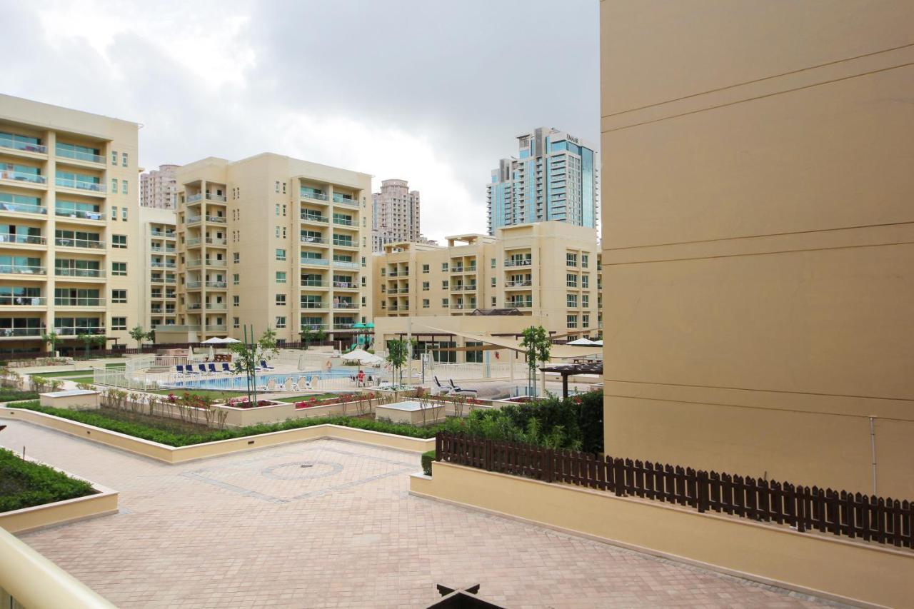 New Arabian Al Dhafra 2 The Greens 1 Br Dubai Esterno foto